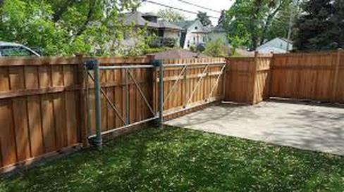 Yard Fences from Fence Builders Miami